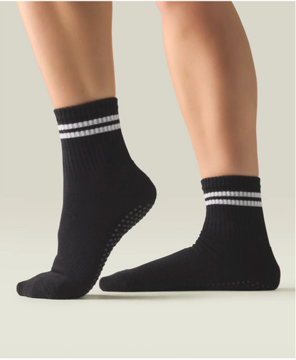 MoveActive Studio Grip Socks — Non-Slip Pilates & Barre